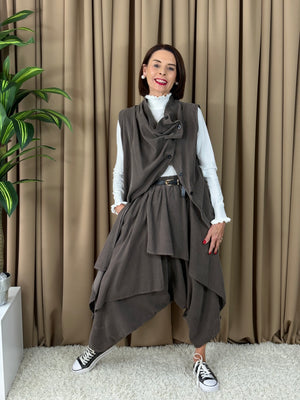 Dion Suit in charcoal grey