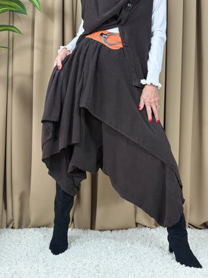 Dion Suit in dusty brown