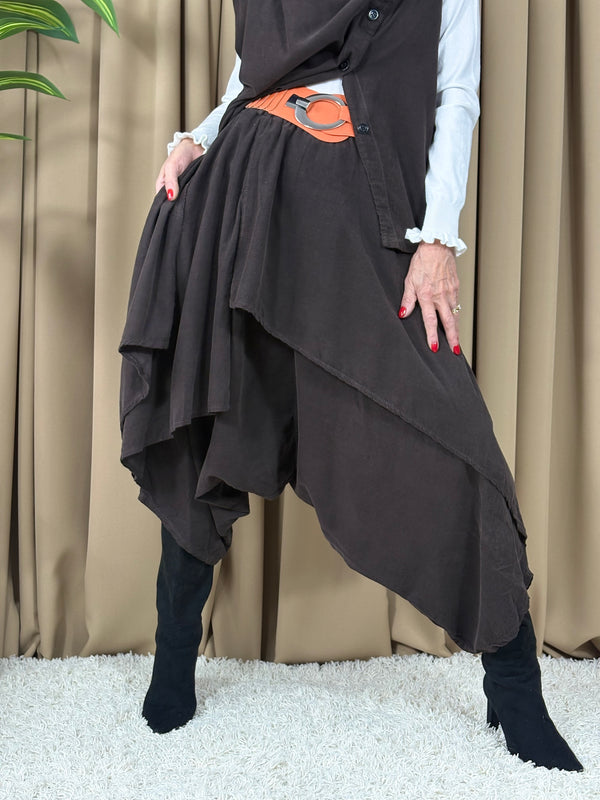 Dion Suit in dusty brown