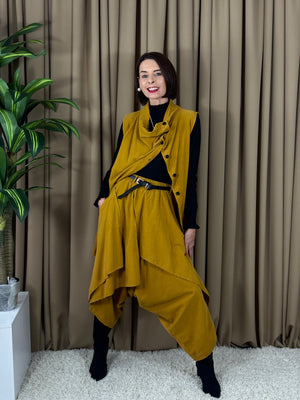 Dion Suit in mustard