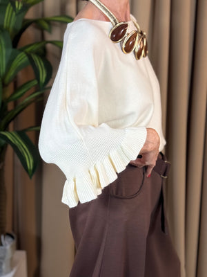 Zodiac knitwear in cream