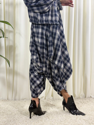 Alexandra Drop hem trousers in navy