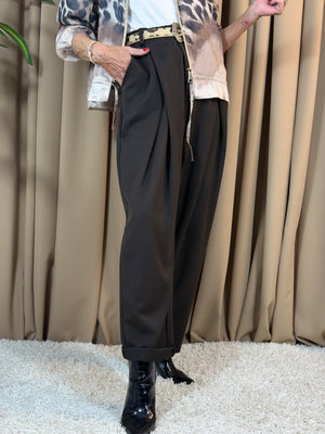 Ruby pleated trousers in chocolate