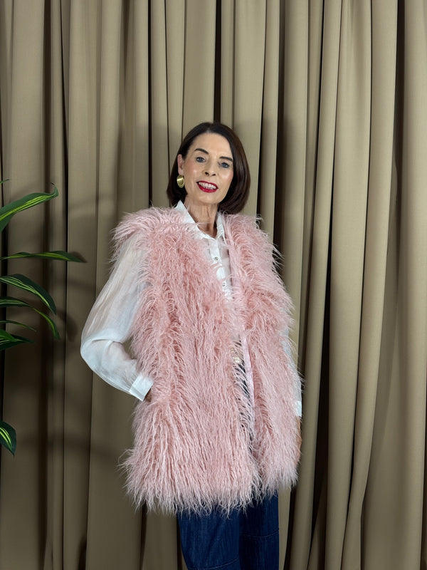 Tiffany faux fur gilet in blush