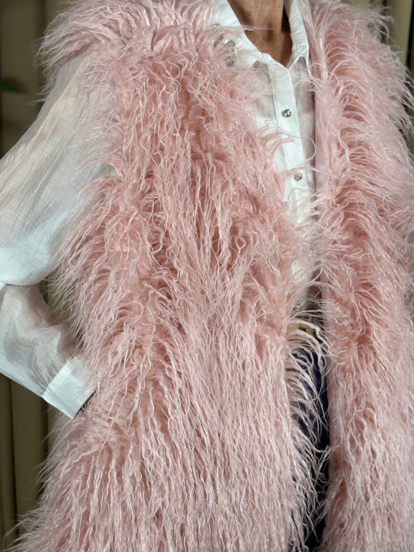 Tiffany faux fur gilet in blush