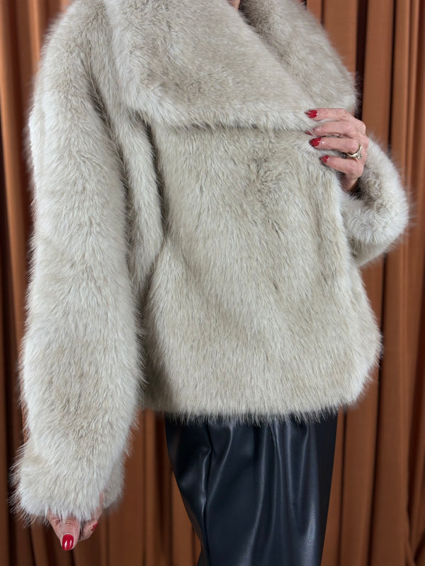 Kathleen Faux fur coat in beige