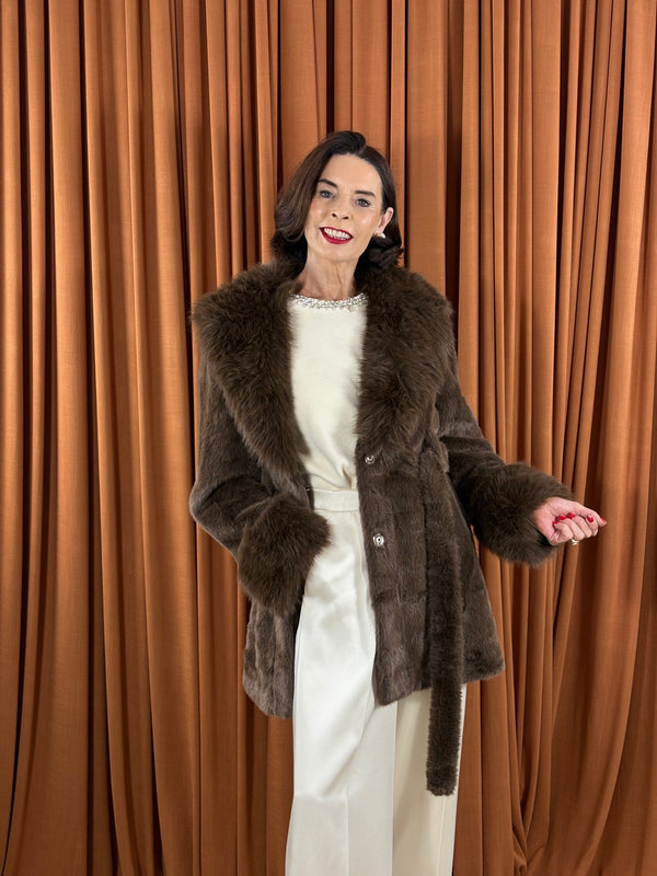 Beatrice faux fur jacket in chocolate