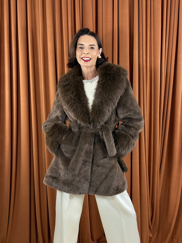 Beatrice faux fur jacket in chocolate