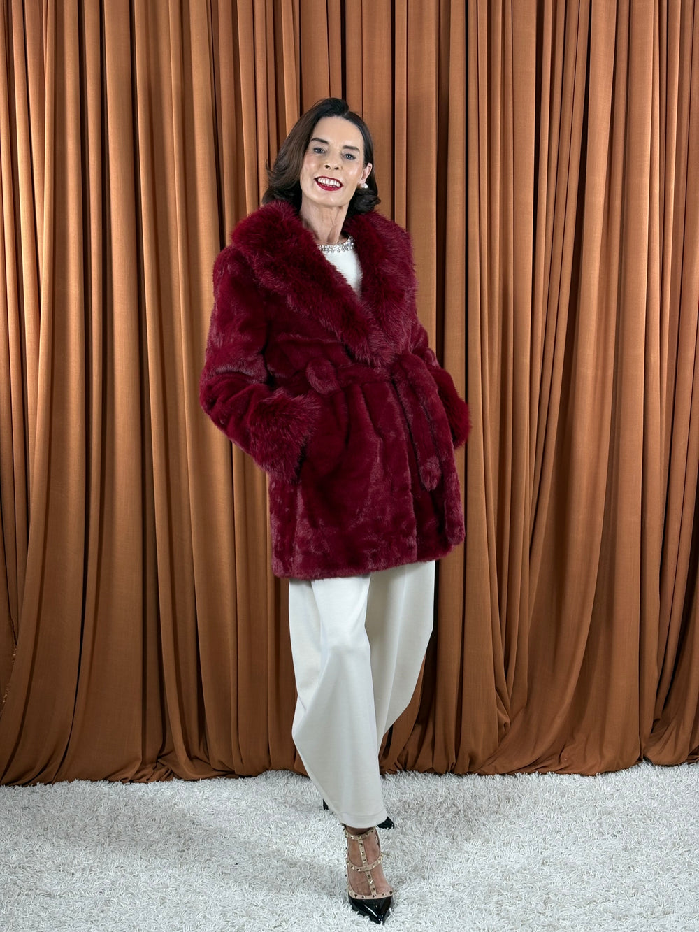 Beatrice faux fur jacket in red wine
