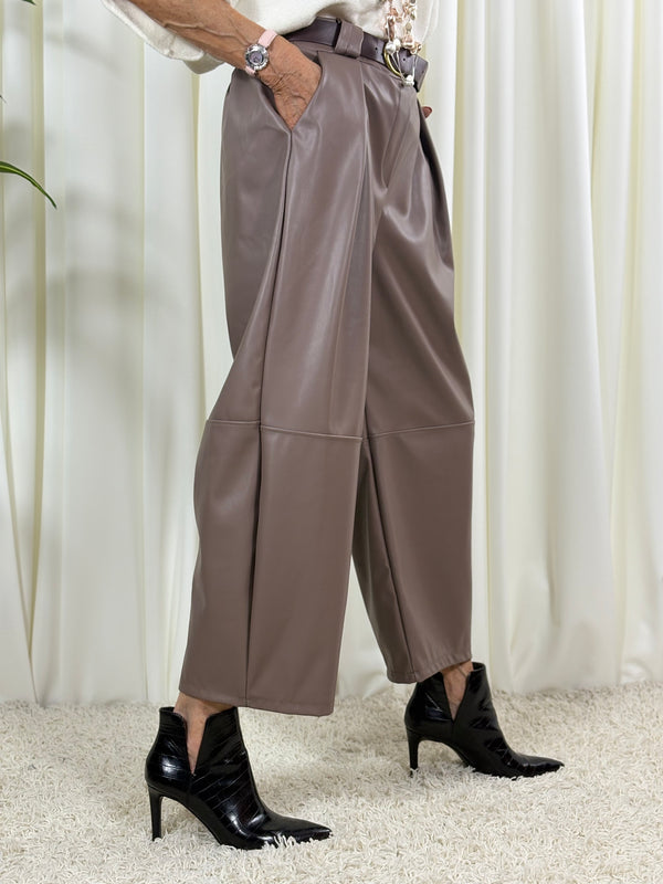 Dolly PU trousers in mocha