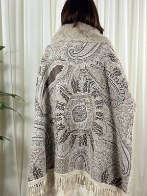 Raya premium poncho in beige and mocha