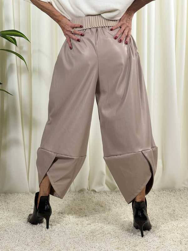 Kensington pu cocoon trousers in beige