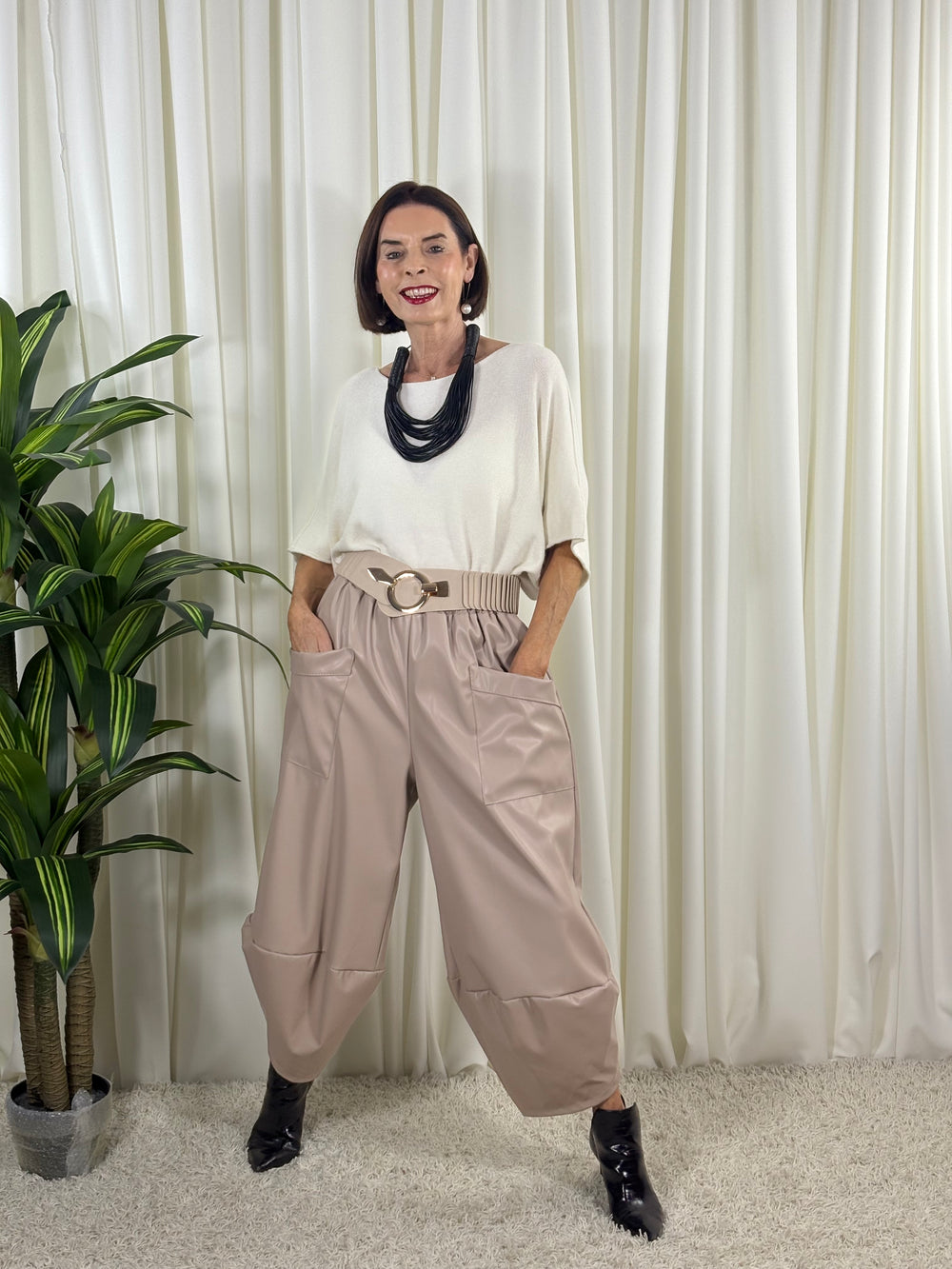 Kensington pu cocoon trousers in beige