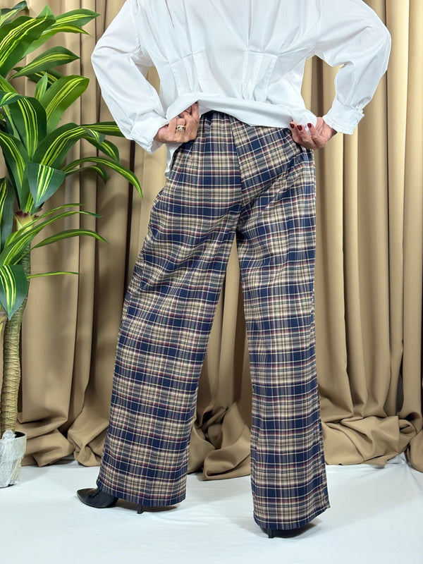 Jade trousers in navy and beige