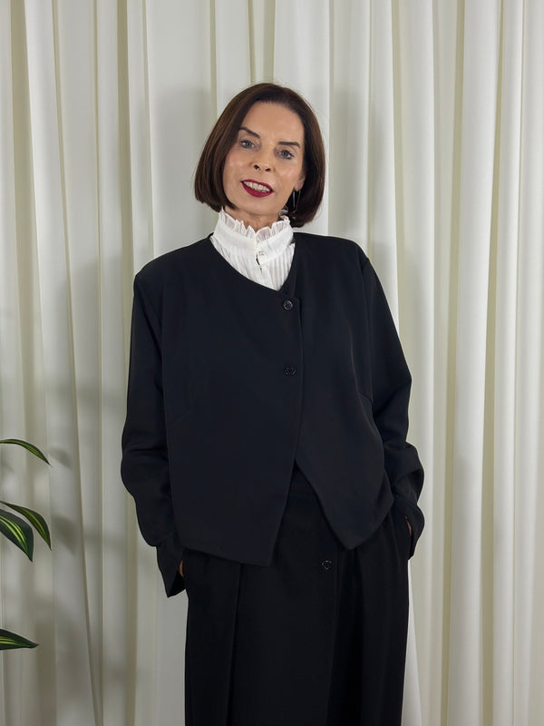 Pamela Jacket in black - Pre Order Arrival date 2nd October
