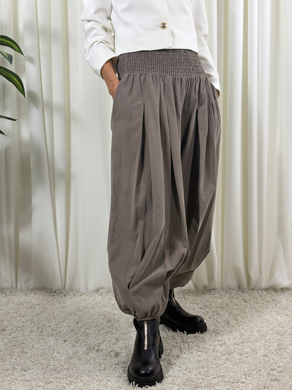 Sofia pin cord balloon trousers in mocha