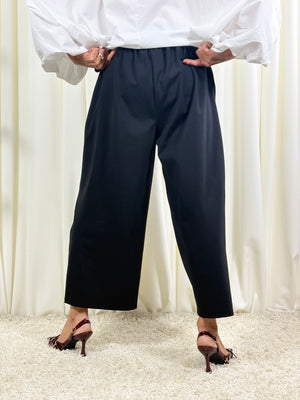 isadora trousers in balck