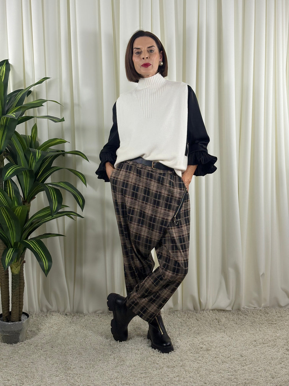 Rachel asymmetric trousers in black and beige