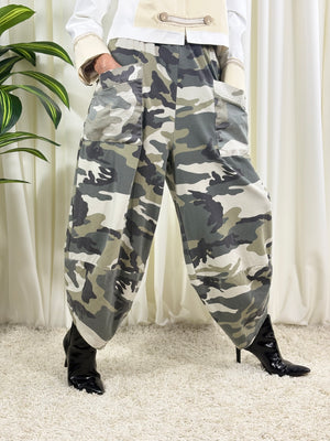 CORSE two front pockets BALLOON Trouser IN camouflage