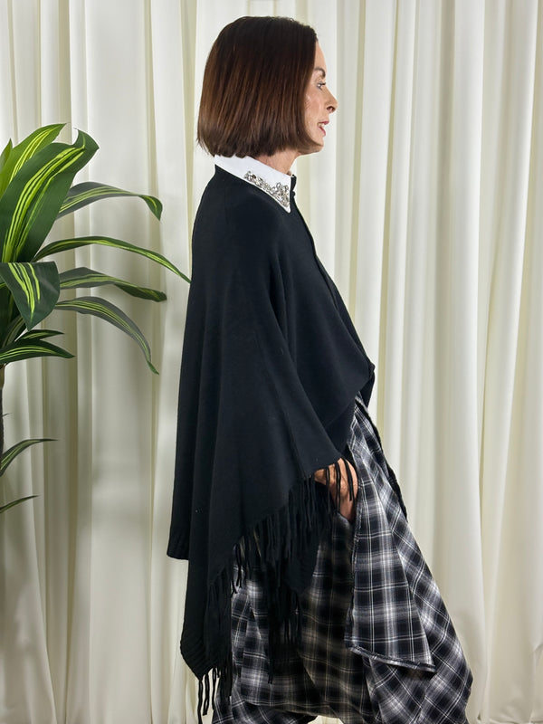 Pedro poncho style knitwear in black