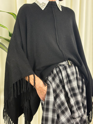 Pedro poncho style knitwear in black
