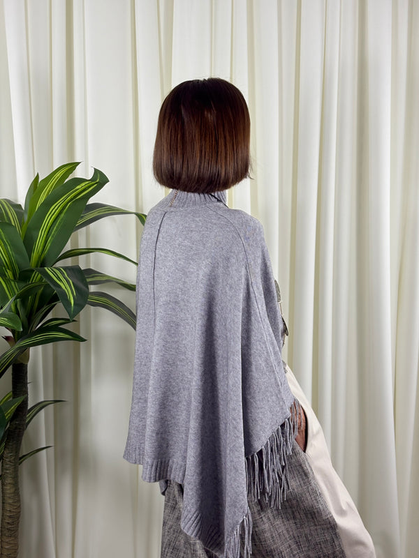 Pedro poncho style knitwear in grey