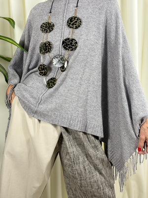 Pedro poncho style knitwear in grey