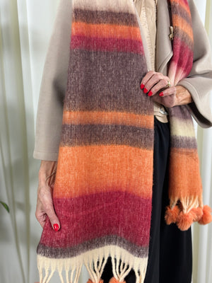 Dolly scarf in beige and orange
