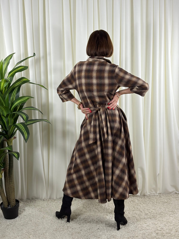 Alexandra dress in beige / chocalate