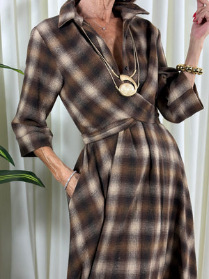 Alexandra dress in beige / chocalate