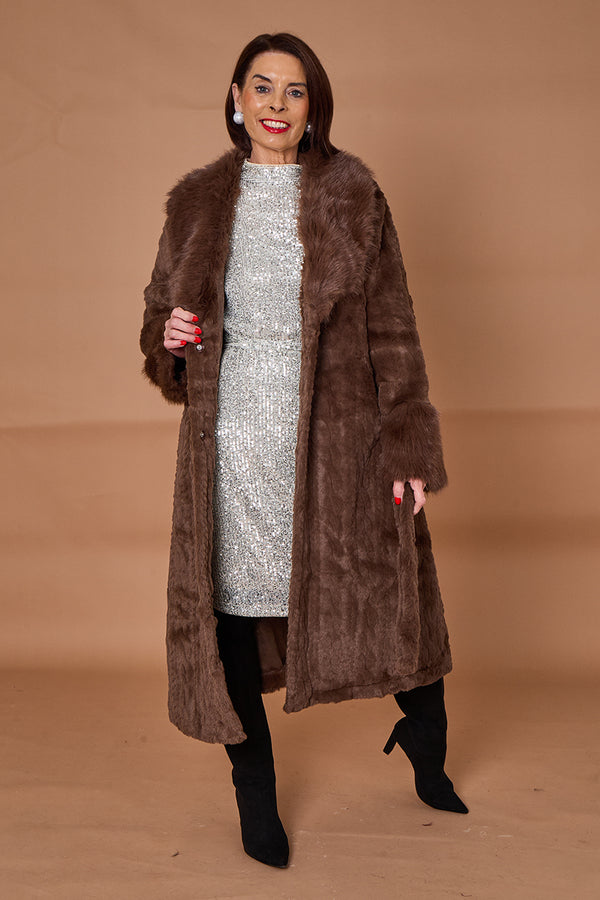 Vancouver faux fur long coat in chocolate