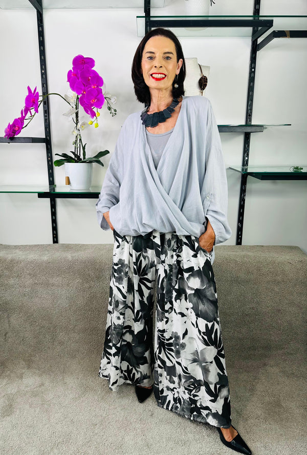 Loren Top in Grey