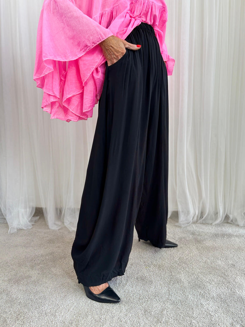 Revo Trousers in Black