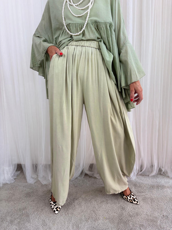 Revo Trousers in Sage