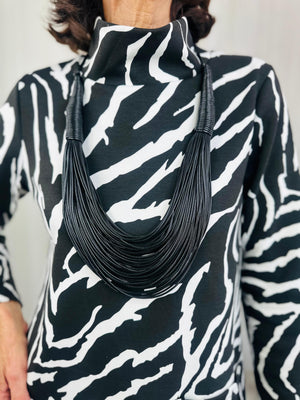 Loop Necklace