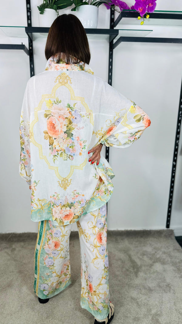 Oriental Suit in mint