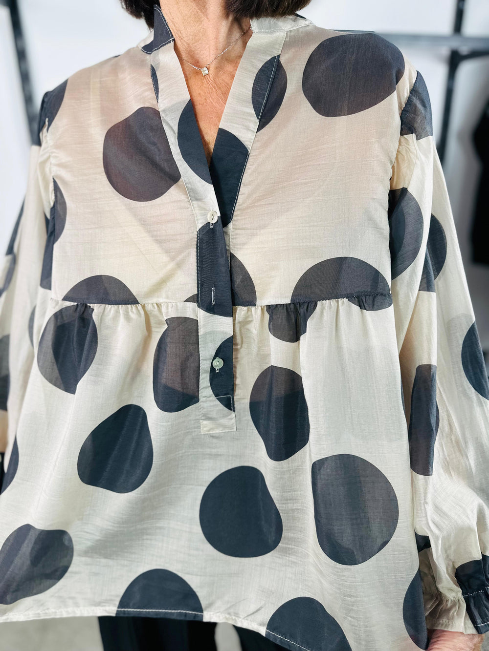 Christabel Top in beige and black