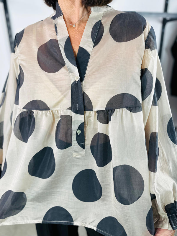 Christabel Top in beige and black