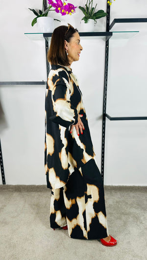 Evita Co-ord suit in brush stroke print