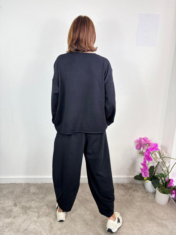 Matrix knitwear in Black