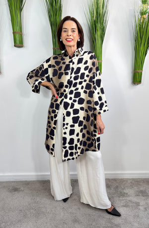 Roslin Top in beige, gold and black leopard print