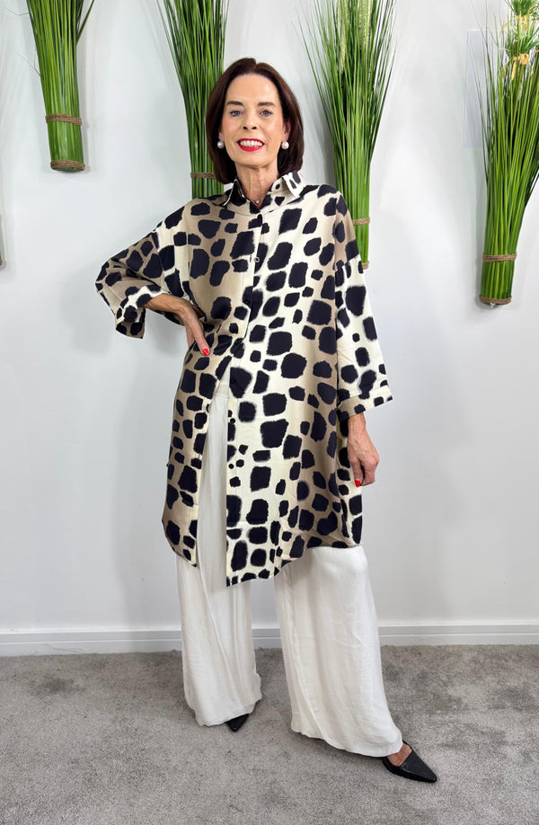 Roslin Top in beige, gold and black leopard print