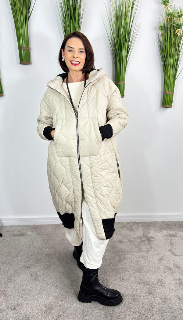 Alexandra long coat in beige