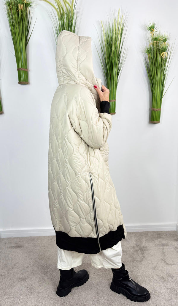 Alexandra long coat in beige