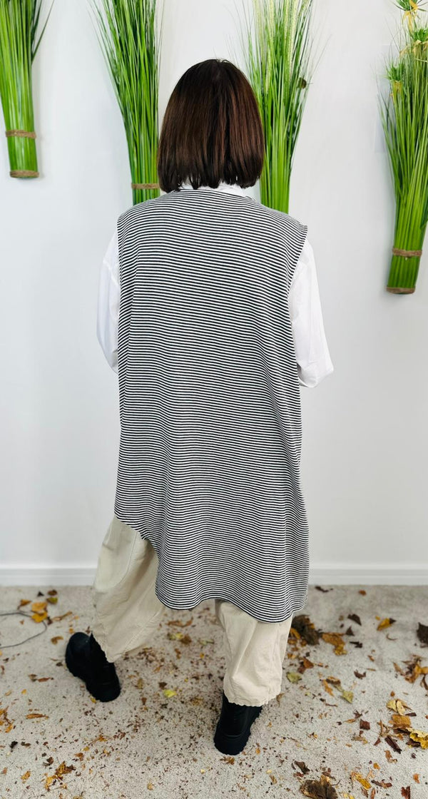Quirky pinstripe tank top in beige and Black