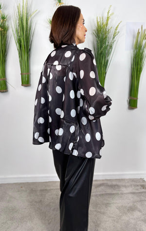 Lara shirt in black with white polka dots