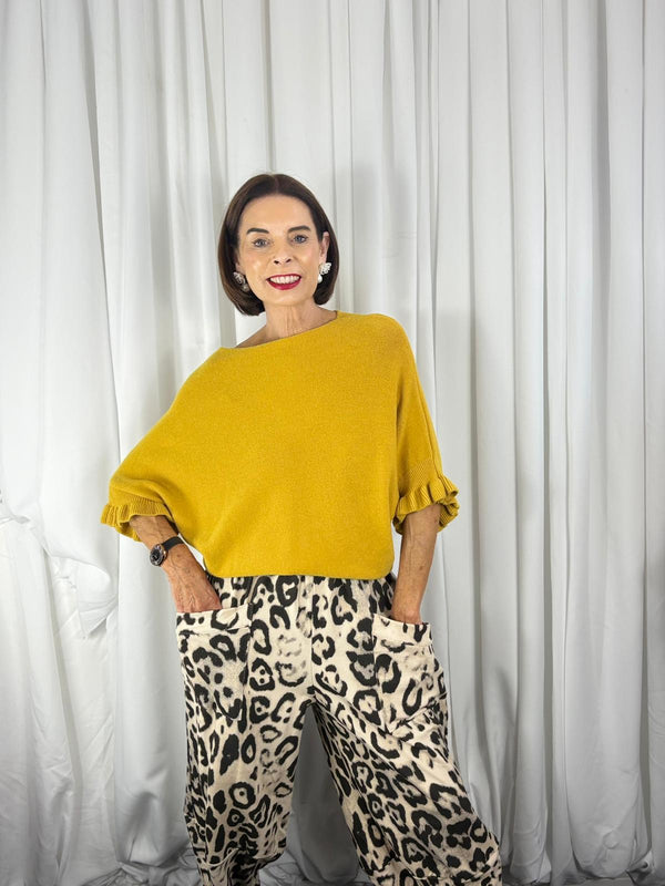 Zodiac knitwear in mustard