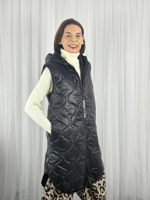 Judith gilet in black