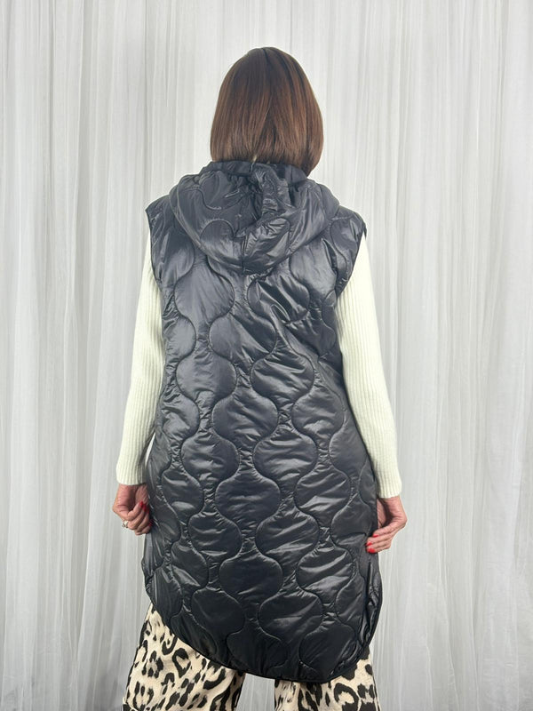 Judith gilet in black