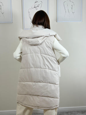 Naya Hooded Puffer gilet in cream